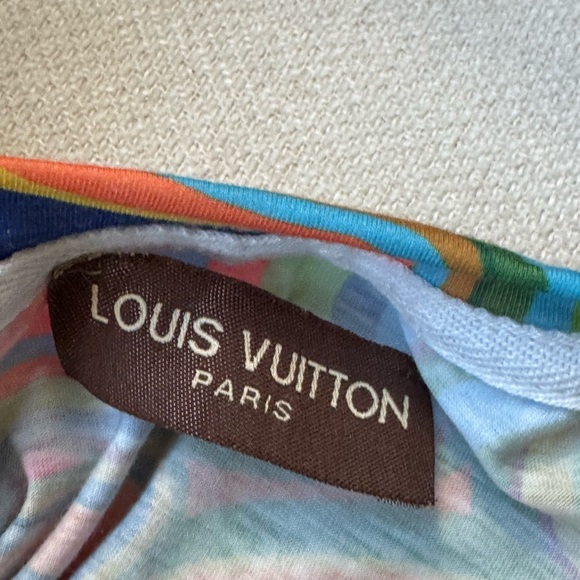 Faux but Fabulous Louis Vuitton Multicolor Psychedelic Monogram T-shirt. Size L - Picture 8 of 9